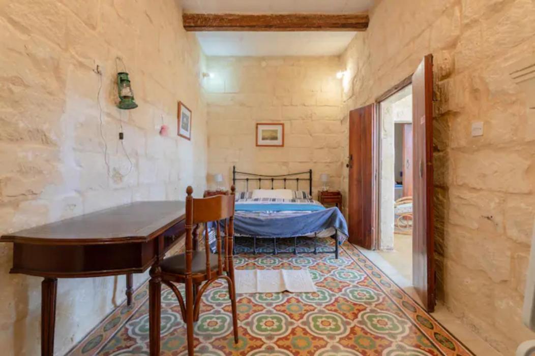 Ta' Frenc Farmhouse Villa Għarb Exteriör bild