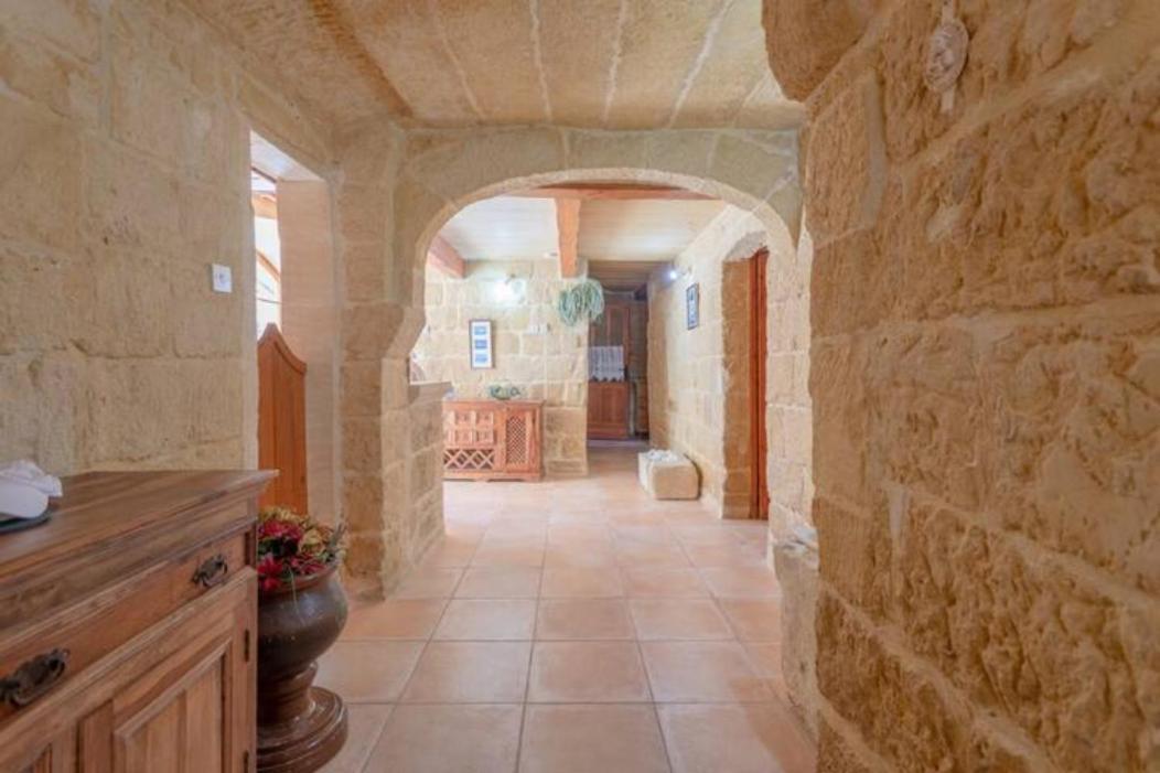 Ta' Frenc Farmhouse Villa Għarb Exteriör bild