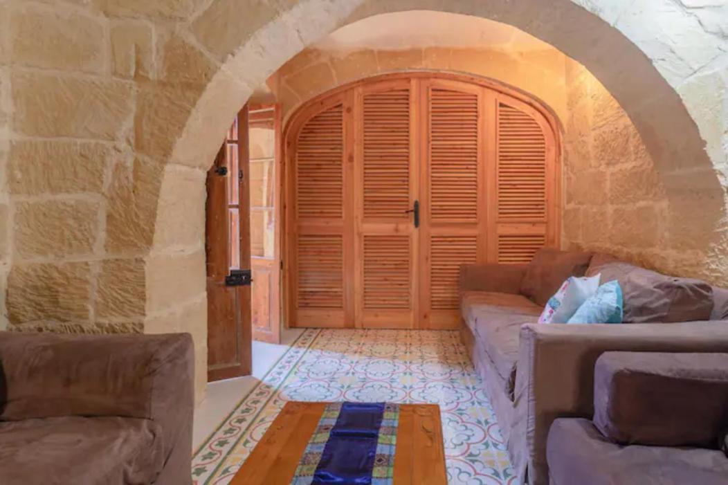 Ta' Frenc Farmhouse Villa Għarb Exteriör bild