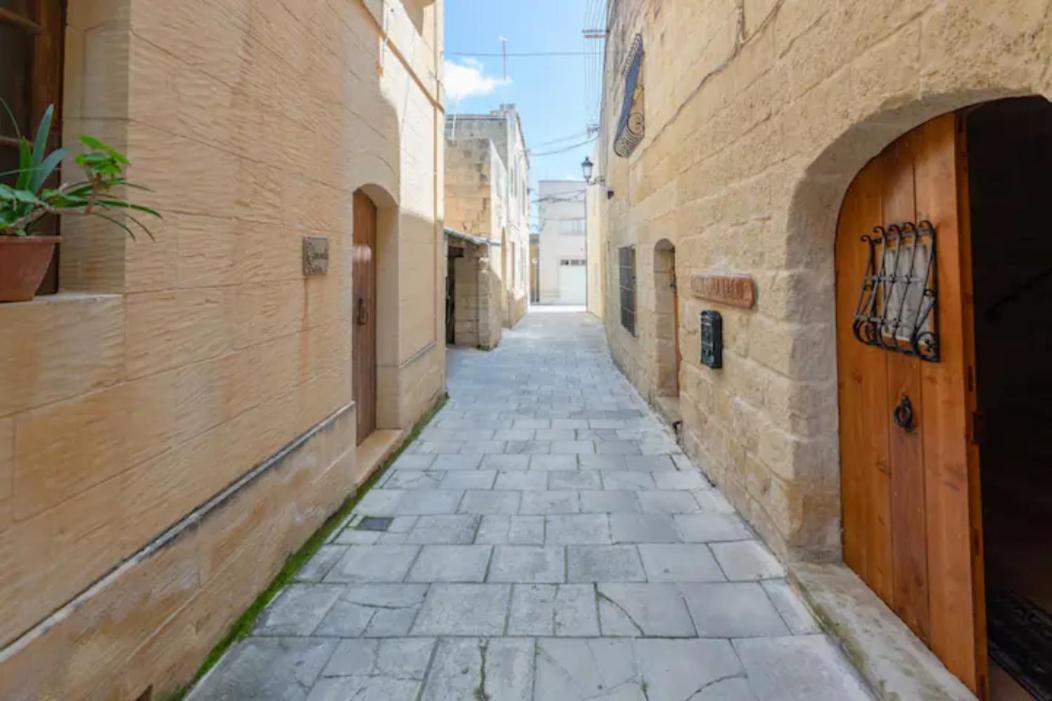 Ta' Frenc Farmhouse Villa Għarb Exteriör bild