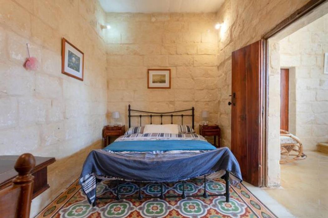 Ta' Frenc Farmhouse Villa Għarb Exteriör bild